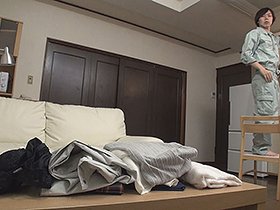 「おばさんの下着なんか盗んで一体ナニするの…？」3 夫に相手にされなくなった人妻はパンツを盗られて発情する！ 10人全員撮り下ろし　サンプル画像03